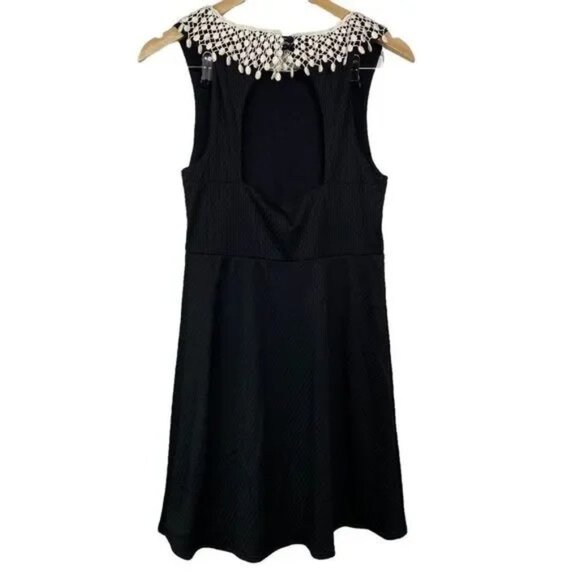 FREE PEOPLE OPEN BACK WAFFLE‎ TEXTURE CROCHET NECKLINE BLACK DRESS MEDIUM-EUC - Picture 3 of 9